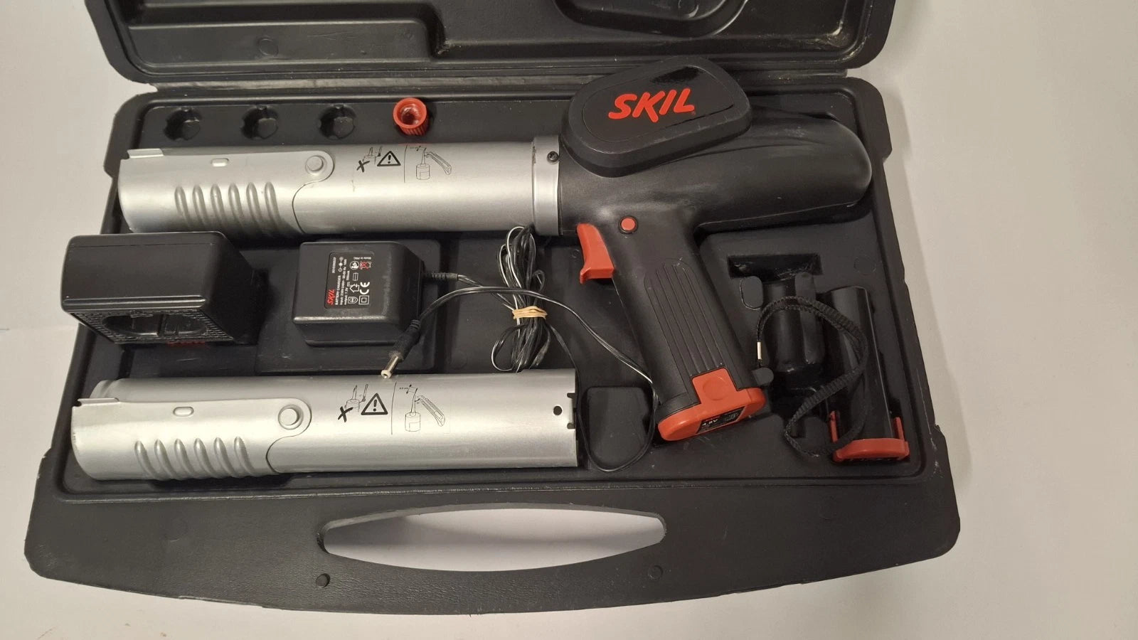 SKIL 2050 Cordless 4.8V Sealant Caulking Gun for Kitchen